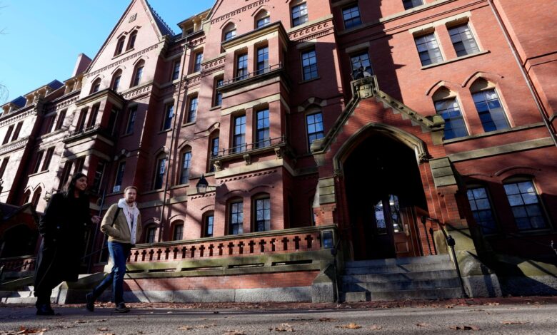 Why are so many young Americans suffering from mental distress? | Mental Health News