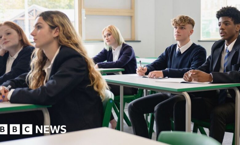 Mental health problems behind absenteeism, pupils say Mental health problems behind absenteeism, pupils say