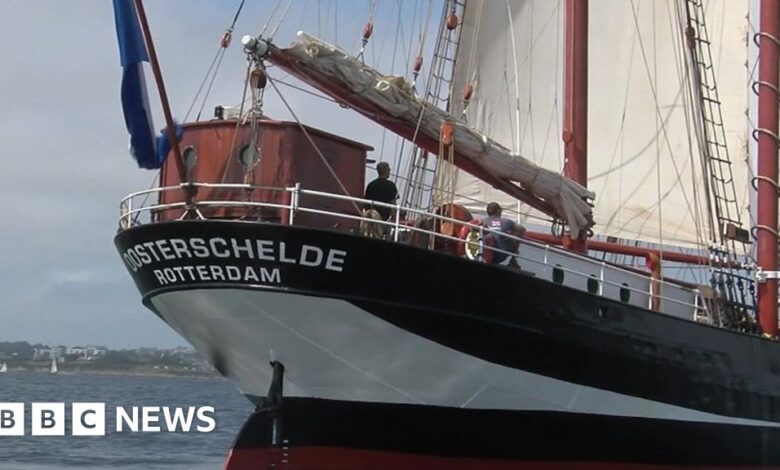 Ship ‘classroom’ to set sail from Plymouth in Darwin legacy Ship ‘classroom’ to set sail from Plymouth in Darwin legacy